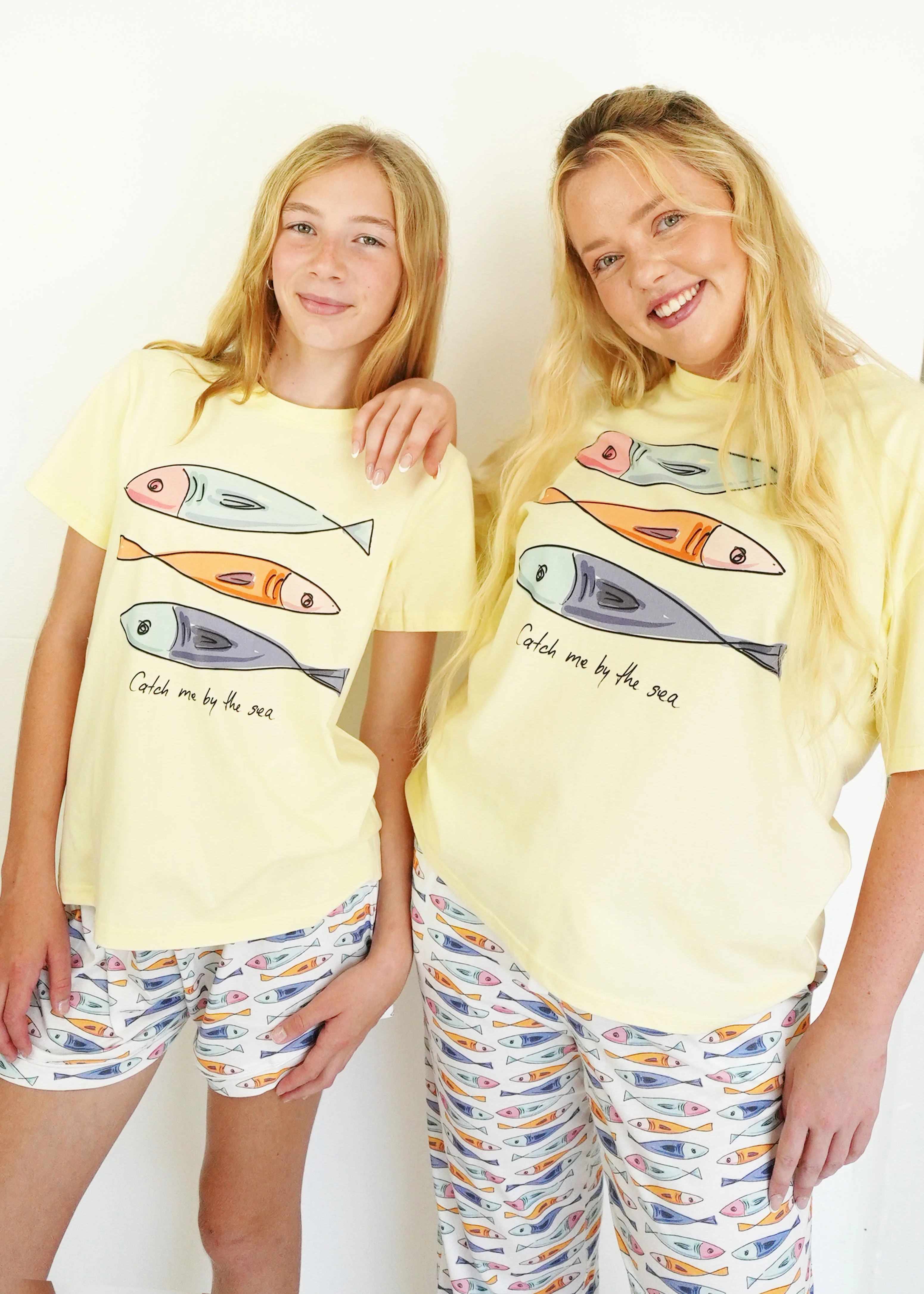 Girls - Catch Me By The Sea T-Shirt & Shorts PJ Set - Image 5